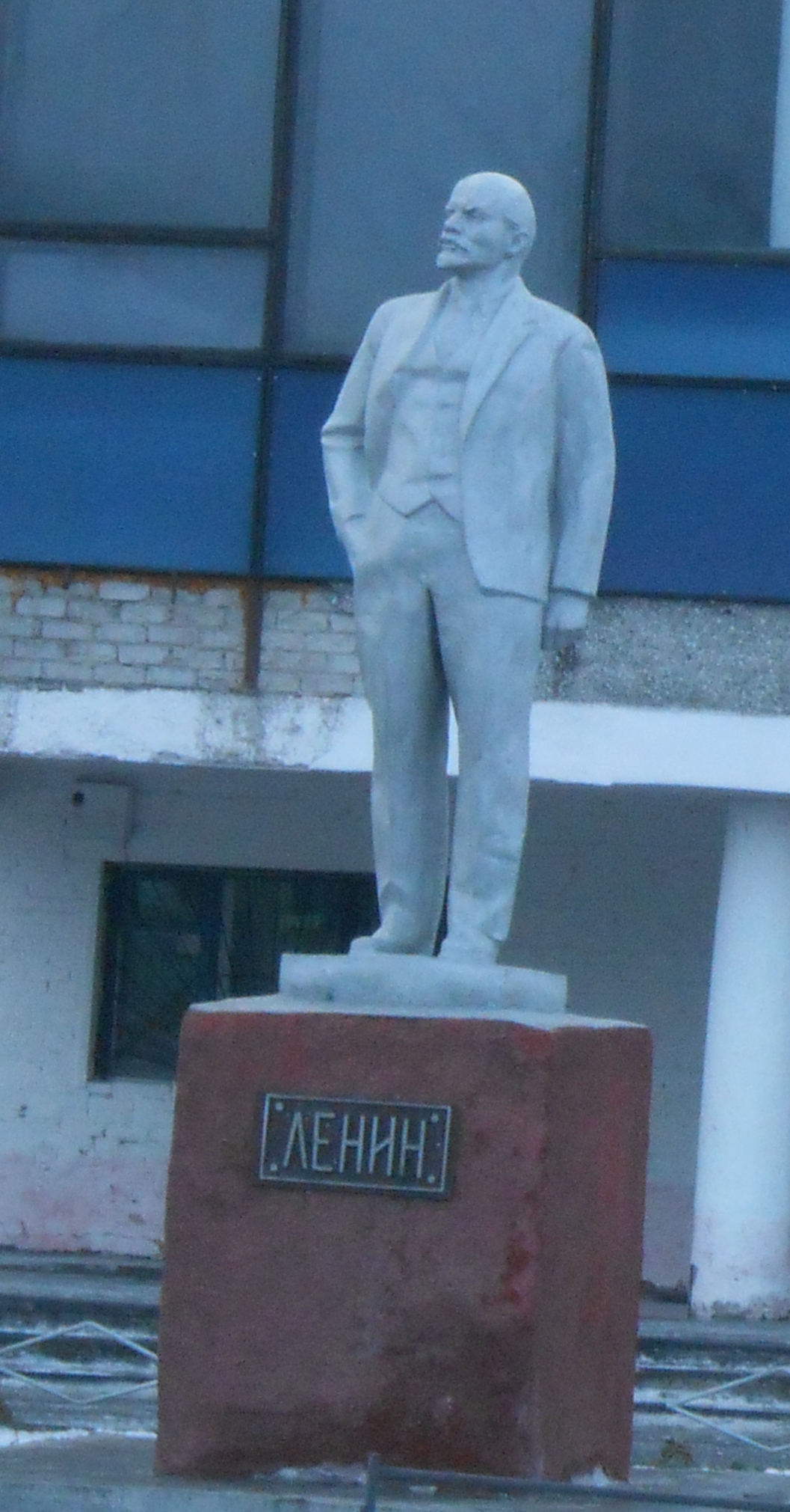 Памятник В.И. Ленину.